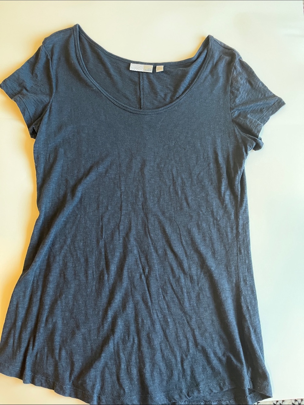 14th & Union Scoop Neck Short Sleeve Tee in Black - Picture 5 of 5